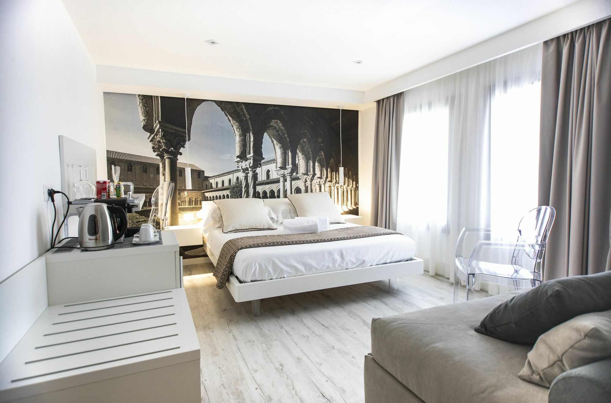 Quaroni Gasthuis 2*