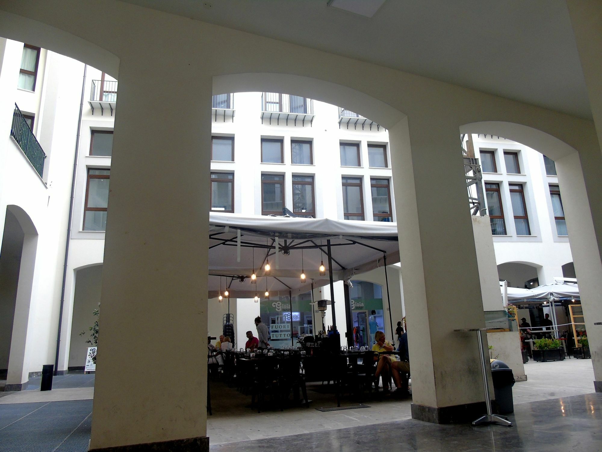 Casa de hóspedes Quaroni 2*
